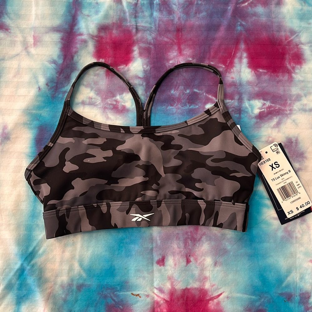 Reebok Women’s Sports bra, Size XS.